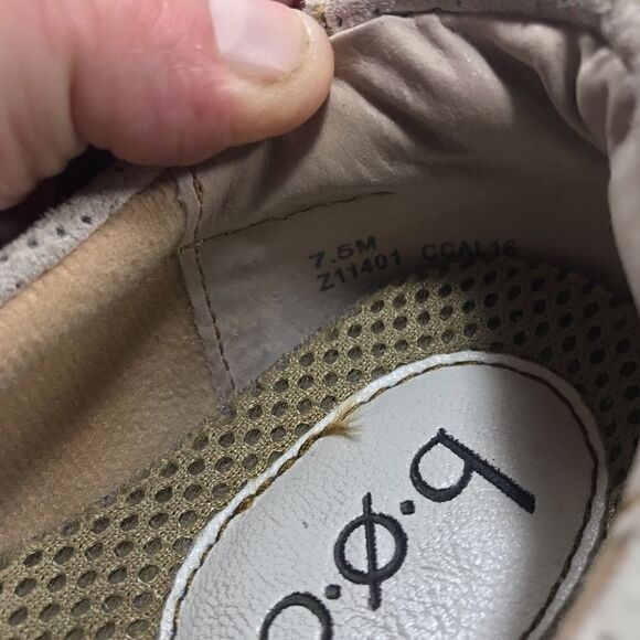 b. ø. c. Slip on Clogs - Picture 8 of 8